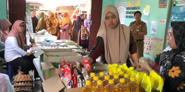 GELAR PANGAN MURAH TOKO TANI INDONESIA (TTI) DI DESA SAMUDA KEC. DAHA SELATAN