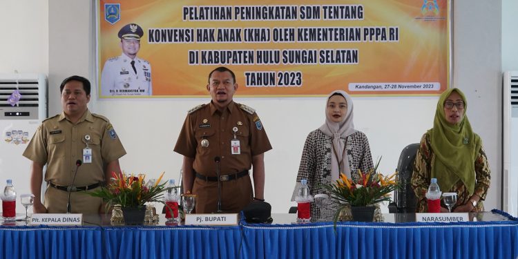PELATIHAN KONVENSI HAK ANAK DIBUKA OLEH PJ BUPATI HSS UNTUK MEWUJUDKAN KABUPATEN LAYAK ANAK