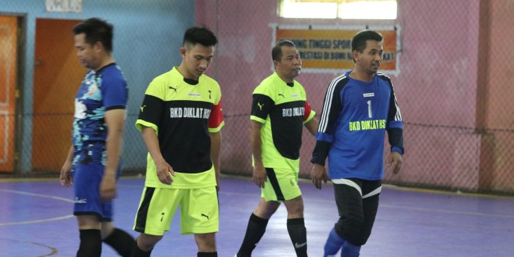 TURNAMEN FUTSAL ANTAR SKPD MERIAHKAN HUT KORPRI KE-52 DAN HARI JADI KAB.HSS KE-73