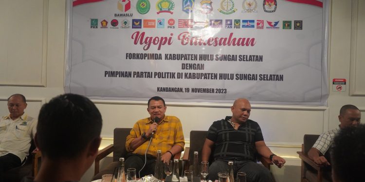 PERKUAT SINERGI JELANG PEMILU 2024 FORKOPIMDA KAB.HSS GELAR SILATURAHMI “NGOPI BAKESAHAN” DENGAN PARA PIMPINAN PARTAI POLITIK