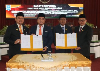 RAPURNA DPRD HSS SETUJUI DAN SAHKAN RANPERDA TENTANG APBD 2024 MENJADI PERDA NO.16 TAHUN 2023