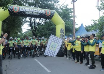 BUKA KEGIATAN FUN BIKE, PJ BUPATI HARAPKAN MASYARAKAT GEMAR BEROLAHRAGA DEMI TINGKATKAN KEBUGARAN