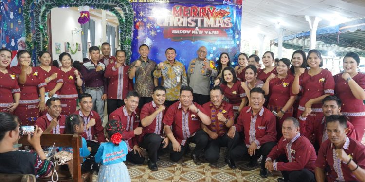 WUJUD NYATA DARI SEMANGAT TOLERANSI DAN KERUKUNAN ANTAR UMAT BERAGAMA DI KABUPATEN HSS