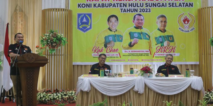 TERUS BERGERAK DEMI KEMAJUAN OLAHRAGA, PJ. BUPATI HSS BUKA RAPAT KERJA KONI KAB. HSS