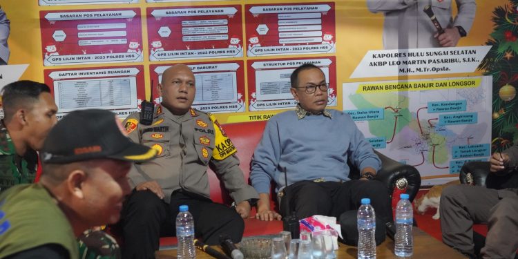 SEKDA HSS BERSAMA FORKOPIMDA IKUTI ZOOM MEETING DALAM RANGKA MONITORING MALAM PERGANTIAN TAHUN