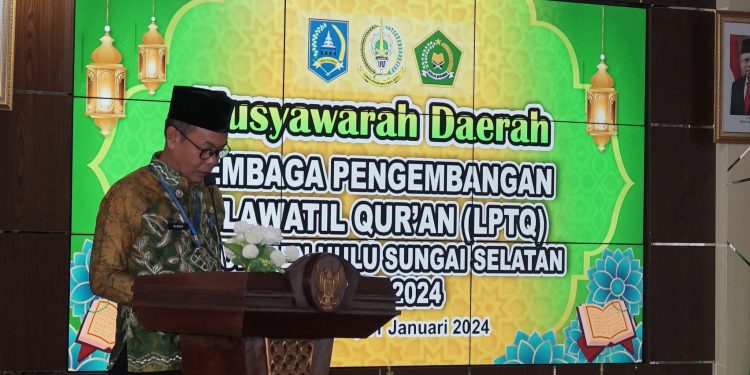 BUKA SECARA RESMI MUSDA LPTQ, PLH BUPATI BERHARAP MUSDA INI DAPAT MENGHASILKAN YANG TERBAIK BAGI KEPENGURUSAN LPTQ KABUPATEN HSS PERIODE 2024 -2029
