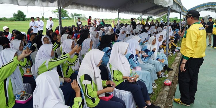 GERAKAN AKSI BERGIZI: PJ BUPATI HSS MENYENTUH HATI DENGAN PEMELIHARAAN KESEHATAN GENERASI MUDA