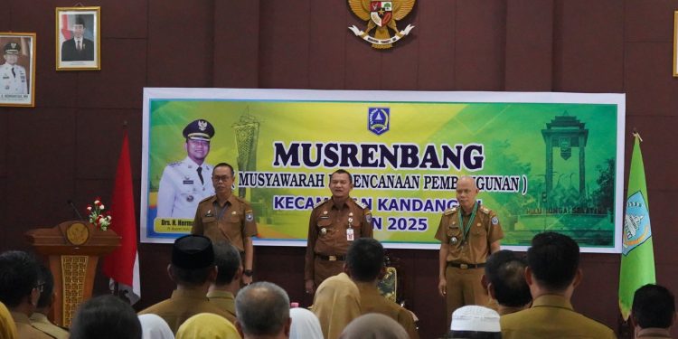 PENJABAT BUPATI HULU SUNGAI SELATAN MEMBUKA SECARA RESMI MUSRENBANG TAHUN 2025 TAHAP 4 DI KECAMATAN KANDANGAN UNTUK PEMBANGUNAN BERKELANJUTAN