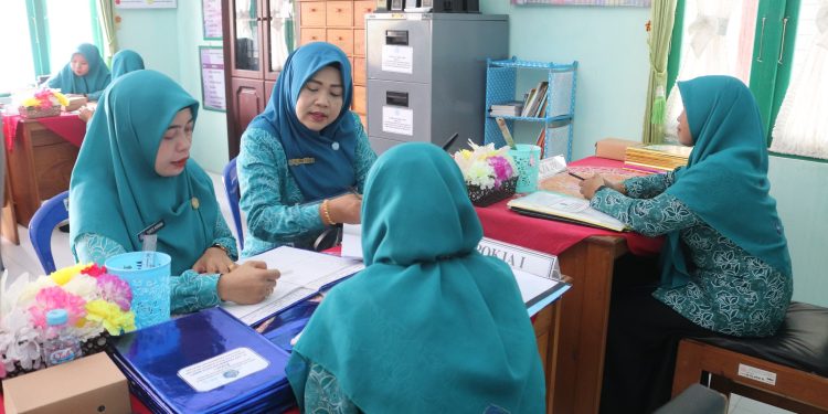 DAHA BARAT JADI TUJUAN BERIKUTNYA PENILAIAN LOMBA PKK