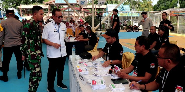 SUKSESKAN PEMILU SERENTAK 2024, PEMKAB HSS GELAR SIMULASI PEMUNGUTAN DAN PENGHITUNGAN SUARA