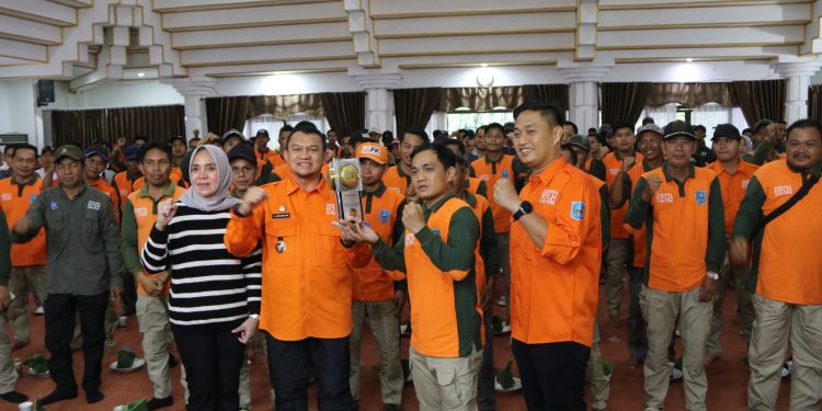 SYUKURAN ANUGERAH ADIPURA TAHUN 2023 DAN PAWAI KELILING PENGHARGAAN PIALA ADIPURA