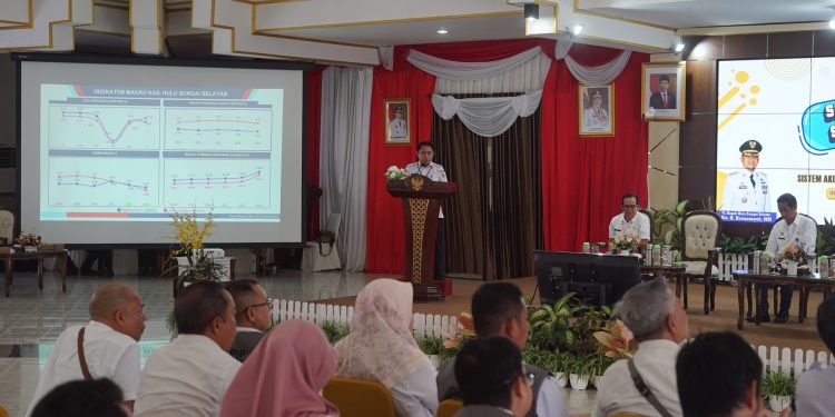 INSPIRASI TRANSFORMASI : KABUPATEN HSS MENJADI DESTINASI 3 KABUPATEN DALAM KAJI TIRU IMPLEMENTASI SAKIP