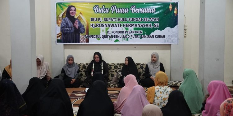 PJ KETUA TP PKK HSS BUKA BERSAMA DI PONDOK PESANTREN TAHFIDZUL QUR’AN IBNU SAID PUTRI TANIRAN KUBAH