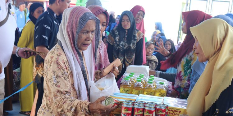 Pasar Murah dan Bansos Kembali Digelar: Dukungan Pemda HSS untuk Masyarakat