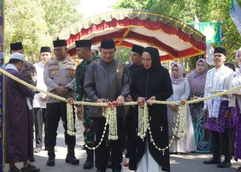 PJ BUPATI HSS DAN PJ KETUA TP PKK KABUPATEN HSS BUKA KAMPUNG RAMADHAN “SATU RASA CINTA” UNTUK MENDUKUNG UMKM