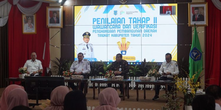 PJ BUPATI HSS MEMIMPIN PEMBUKAAN FGD PENILAIAN TAHAP II PPD: LANGKAH MAJU KABUPATEN HSS MENUJU PEMBANGUNAN BERKUALITAS