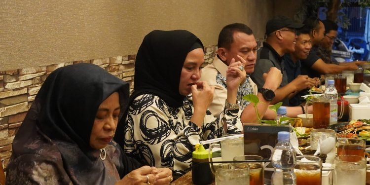 ERANKAN KEBERSAMAAN UNTUK TINGKATKAN KINERJA