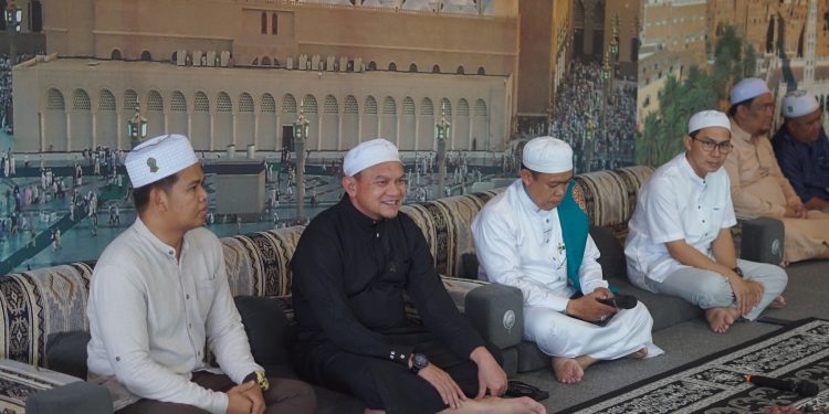 BUKA PUASA BERSAMA TONGGAK SILATURAHMI UMARA DAN ULAMA BUMI RAKAT MUFAKAT