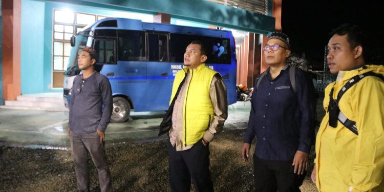 TINJAU GEDUNG OLAHRAGA DAN SENI, PJ. BUPATI HSS PASTIKAN GELARAN HKG PKK KE-52 DAPAT BERJALAN LANCAR