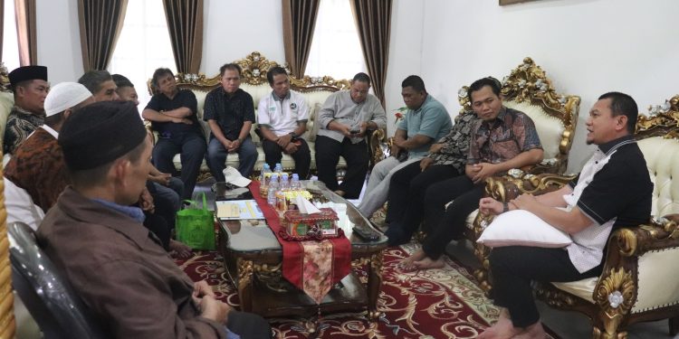 PJ BUPATI BERSILATURAHMI DENGAN PARA KEPALA DESA