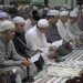 RAIH BERKAH RAMADHAN, PJ. BUPATI SEMPATKAN I’TIKAF BERSAMA JAMAAH MASJID AR-RAUDHAH