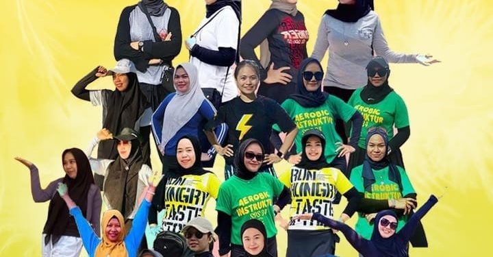 AEROBIC BERSAMA DI HALAMAN STADION 2 DESEMBER