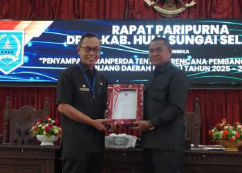 RAPAT PARIPURNA PENYAMPAIAN RANPERDA RPJPD TAHUN 2025-2045