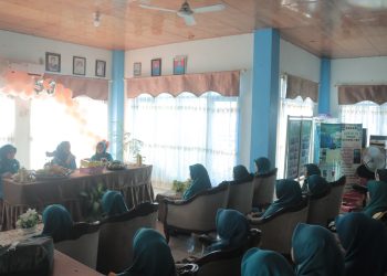 EVALUASI DAN PERKUAT PROGRAM POKOK PKK, PJ KETUA TP PKK KAB. HSS HJ RUSNAWATI PIMPIN RAPAT RUTIN BULANAN