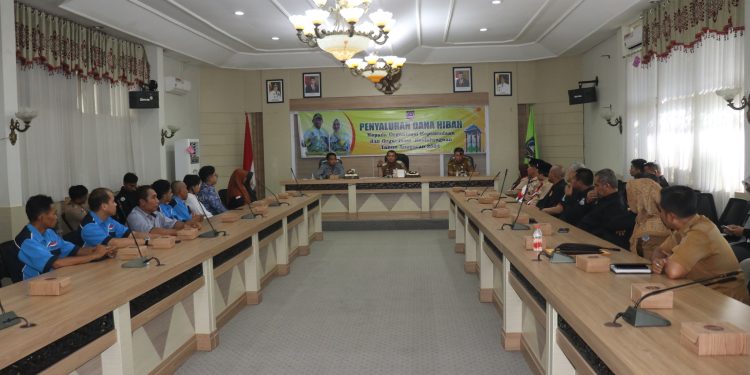 SAKSIKAN PENANDATANGANAN NPHD, PJ. BUPATI HARAPKAN AGAR DANA HIBAH BISA DIKELOLA DAN DIPERTANGGUNG JAWABKAN DENGAN BAIK