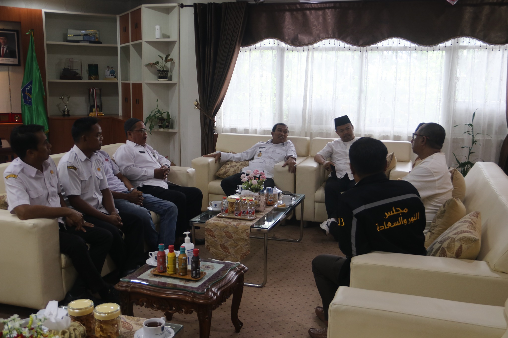 BUPATI HSS TERIMA AUDIENSI APDESI KECAMATAN KALUMPANG, BAHAS SINERGI PEMBANGUNAN DESA