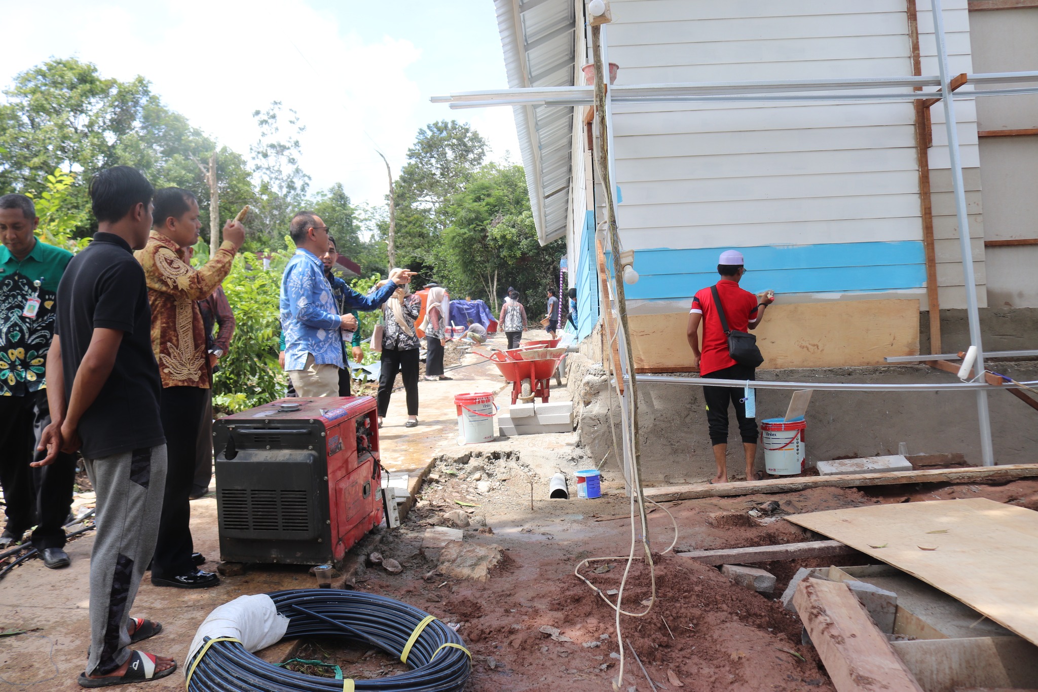 TINJAU DAPUR MBG TERPENCIL DI HAMAK TIMUR, SEKDA TARGETKAN 18 SPPG SEGERA DIBANGUN DI HSS