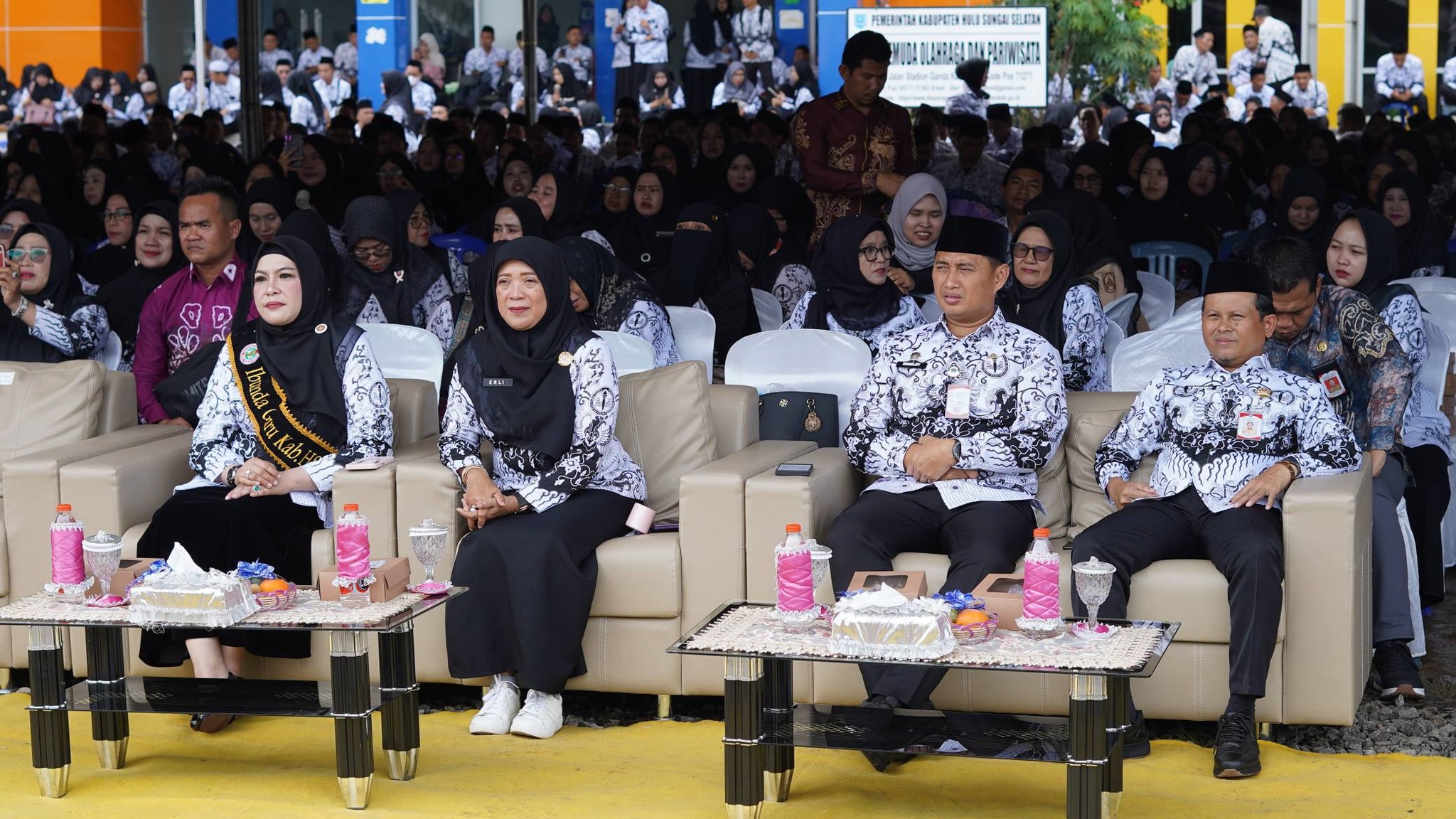 PERINGATI HUT KE-80 PGRI DAN HGN 2025, PEMKAB HSS APRESIASI DEDIKASI GURU