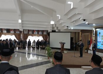 PERKUAT PELAYANAN, PEMKAB HSS LANTIK DAN AMBIL SUMPAH PEJABAT