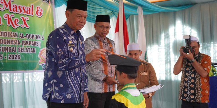 DUKUNG PENDIDIKAN QUR’ANI, WAKIL BUPATI HSS HADIRI WISUDA TK/TPA BKPAKSI