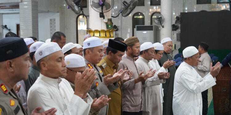 BUPATI HSS TAKZIAH ATAS WAFATNYA AL HABIB MUHAMMAD BIN ABDULLAH AL MUHDHAR MEKKAH