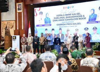 PENUH MAKNA DAN PENGHORMATAN, BUPATI HSS HADIRI PISAH SAMBUT PEJABAT PROVINSI