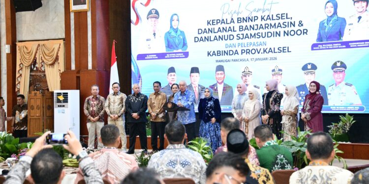 PENUH MAKNA DAN PENGHORMATAN, BUPATI HSS HADIRI PISAH SAMBUT PEJABAT PROVINSI
