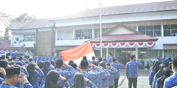 APEL KESADARAN JANUARI 2026, BUPATI HSS TEKANKAN PENGUATAN KINERJA DAN DISIPLIN ASN