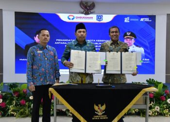 BUPATI HSS TEKEN KERJA SAMA DENGAN OMBUDSMAN RI, PERKUAT KOMITMEN PELAYANAN PUBLIK BERSIH.