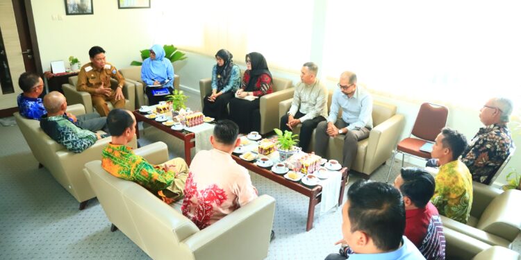 UP3 PERKUAT PENGAWASAN PELAYANAN PUBLIK, WABUP HSS TEKANKAN INTEGRITAS DAN OBJEKTIVITAS