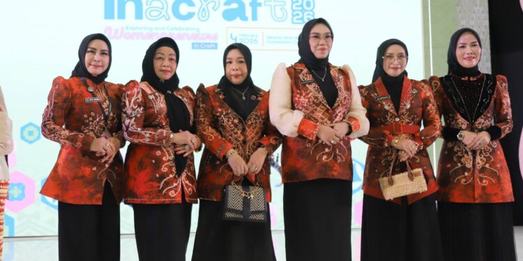 DEKRANASDA HSS HADIRI INACRAFT 2026, DUKUNG PEREMPUAN PENGRAJIN NUSANTARA DI AJANG KERAJINAN TERBESAR ASIA TENGGARA
