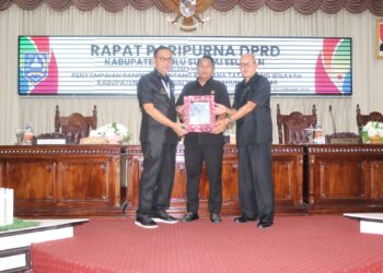 PEMKAB HSS SAMPAIKAN RANPERDA RTRW 2026-2046 DALAM RAPAT PARIPURNA DPRD