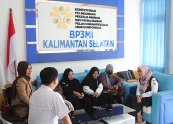 PEMKAB HSS PULANGKAN LIMA CPMI KORBAN DUGAAN PENIPUAN PENEMPATAN NONPROSEDURAL