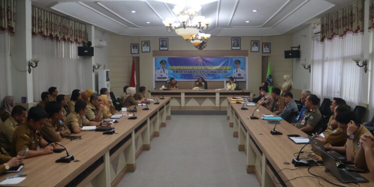 BUPATI HSS BUKA EVALUASI PEMBANGUNAN DAERAH : TEGASKAN PRIORITAS INFRASTRUKTUR DAN SDM UNTUK KEMAJUAN DAERAH